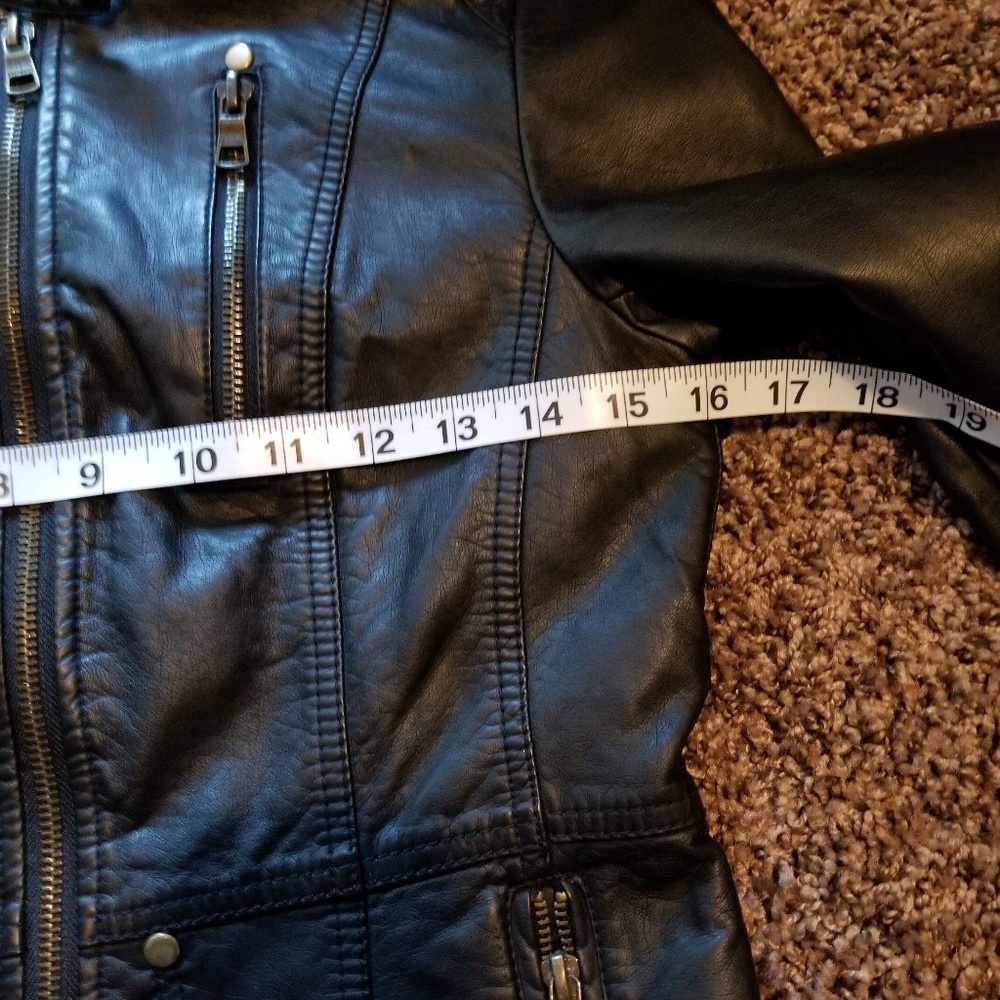 Jacket - Picture 4 of 6